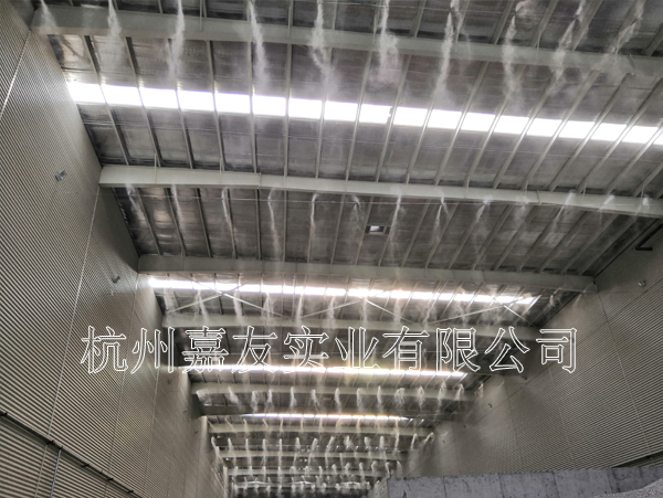 “极悦注册”喷雾除尘系统解决金鹏建筑堆料车间粉尘问题 “极悦注册”喷雾除尘系统解决金鹏建筑堆料车间粉尘问题