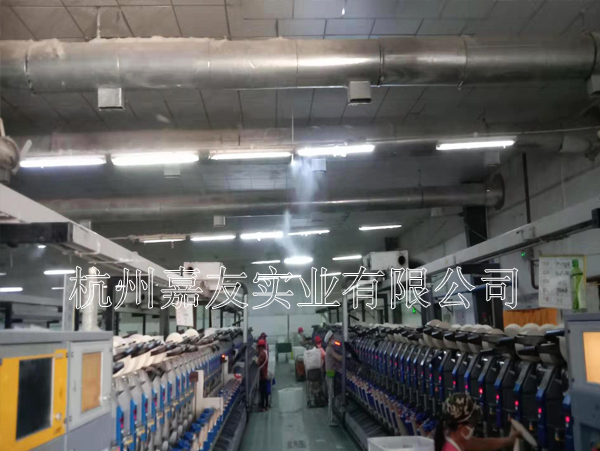 蓝翔新型建材公司搅拌站堆料场安装“极悦注册”喷雾降尘系统 蓝翔新型建材公司搅拌站堆料场安装“极悦注册”喷雾降尘系统
